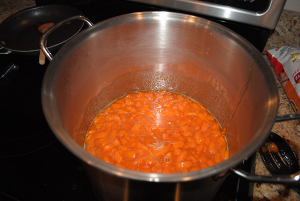 apricot Jam boiling