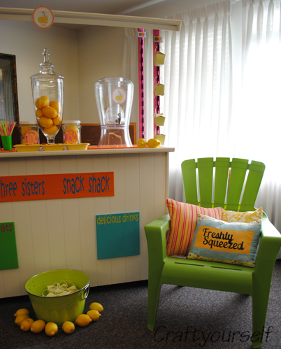 Lemonade stand green chair