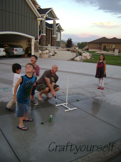 Rocket launcher using it