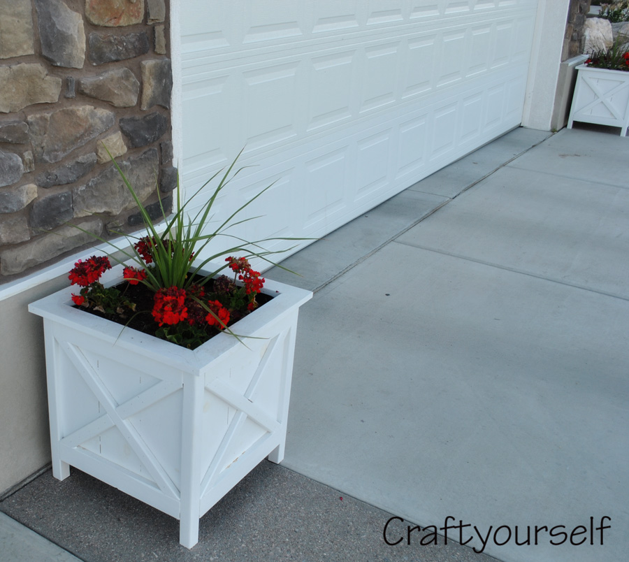 White Flower planters