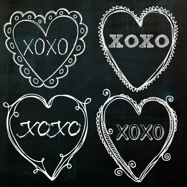 xoxo chalkboard hearts