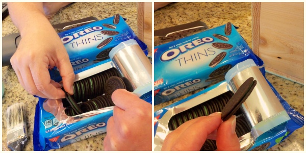 OREO Thins snacking