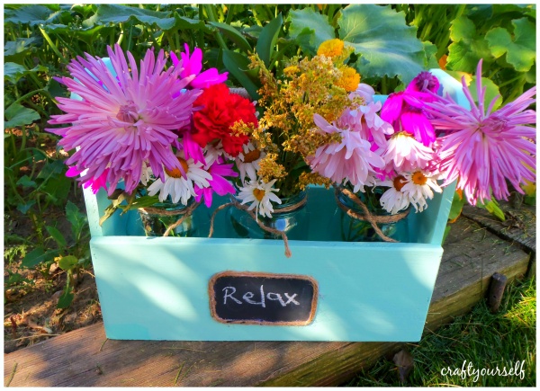 multi purpose caddy flowers