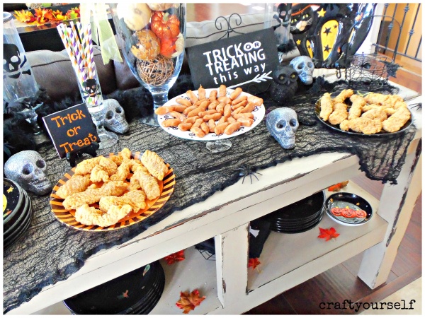 diy-halloween-plates-with-tyson