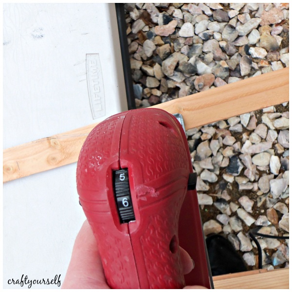 lepurchaun hat cutting wood