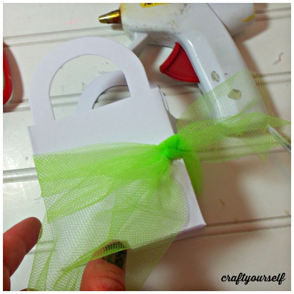 st patricks treat box ribbon